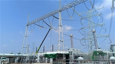 Zakończono pierwszą fazę testu napięcia i wyładowań niezupełnych stacji Tongliang 1000 KV GIS